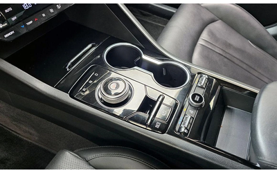 Kia K5 - автомобили, коли, обяви за нови и употребявани 8