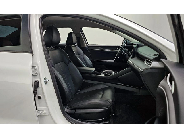 Kia K5 - автомобили, коли, обяви за нови и употребявани 9