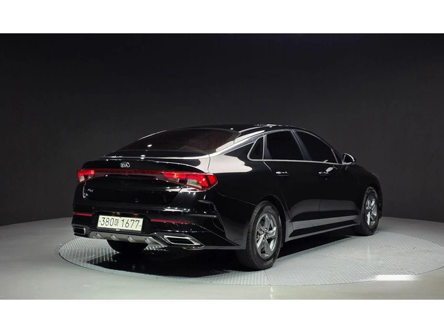 Kia K5 - автомобили, коли, обяви за нови и употребявани 1