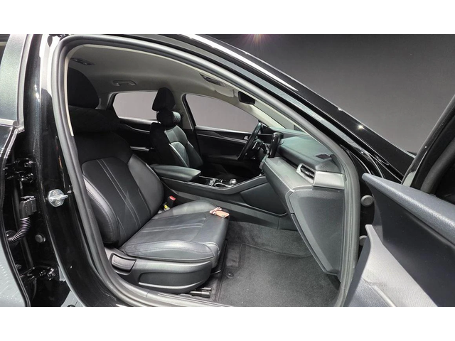 Kia K5 - автомобили, коли, обяви за нови и употребявани 9