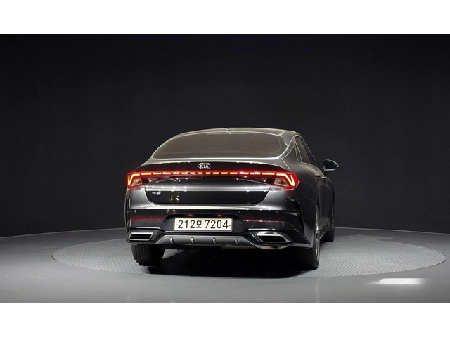 Kia K5 - автомобили, коли, обяви за нови и употребявани 3