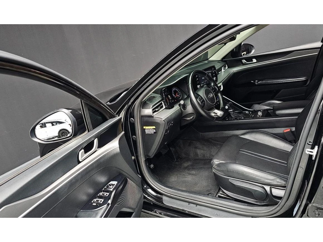 Kia K5 - автомобили, коли, обяви за нови и употребявани 9