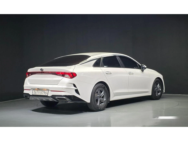 Kia K5 - автомобили, коли, обяви за нови и употребявани 1