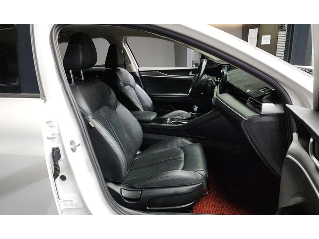 Kia K5 - автомобили, коли, обяви за нови и употребявани 10