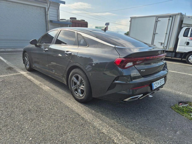 Kia K5 - автомобили, коли, обяви за нови и употребявани 3