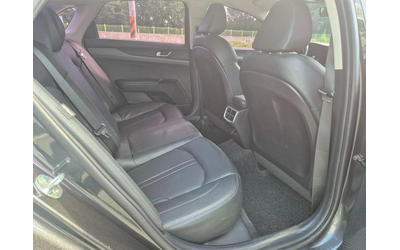 Kia K5 - автомобили, коли, обяви за нови и употребявани 6