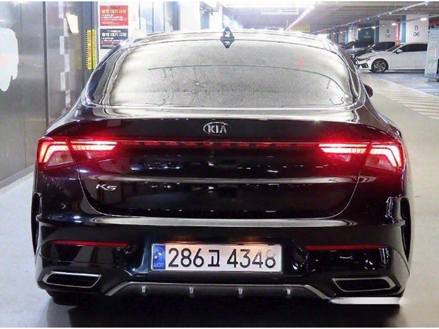 Kia K5 - автомобили, коли, обяви за нови и употребявани 4