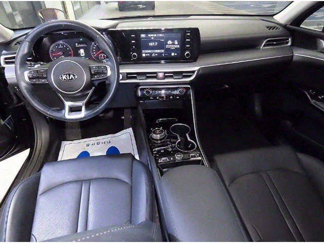 Kia K5 - автомобили, коли, обяви за нови и употребявани 9