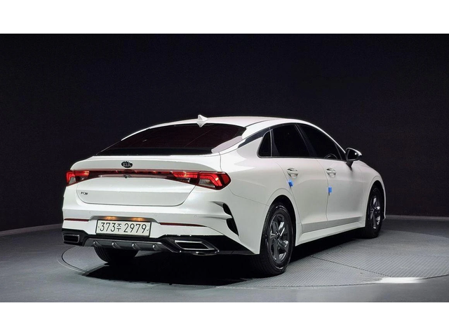 Kia K5 - автомобили, коли, обяви за нови и употребявани 1