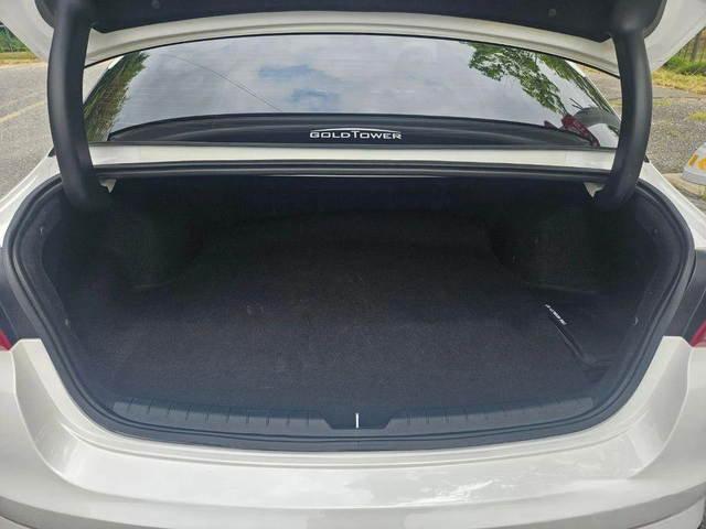 Kia K5 - автомобили, коли, обяви за нови и употребявани 6