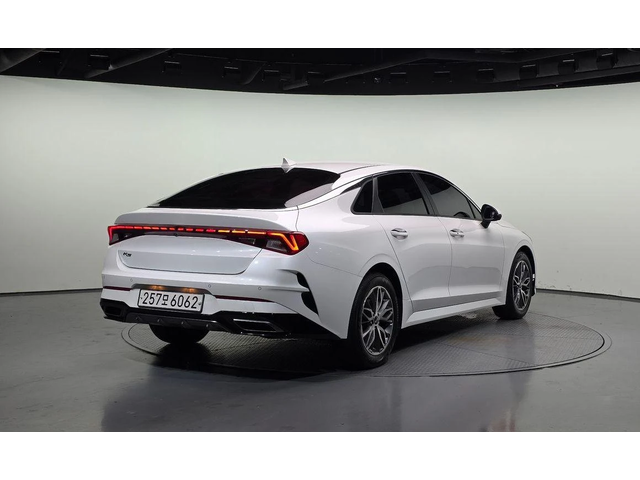 Kia K5 2.0 Noblesse * НАЙ-ДОБРА ЦЕНА В БЪЛГАРИЯ* - автомобили, коли, обяви за нови и употребявани 1