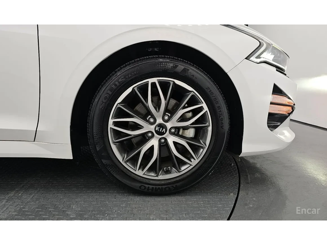 Kia K5 2.0 LPI TRENDY * НАЙ-ДОБРА ЦЕНА В БЪЛГАРИЯ* - автомобили, коли, обяви за нови и употребявани 2