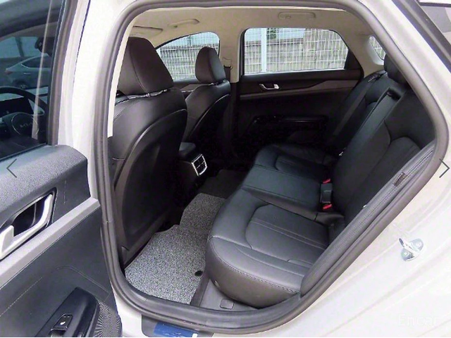 Kia K5 2.0 LPG PRESTIGE * НАЙ-ДОБРА ЦЕНА В БЪЛГАРИЯ* - автомобили, коли, обяви за нови и употребявани 4