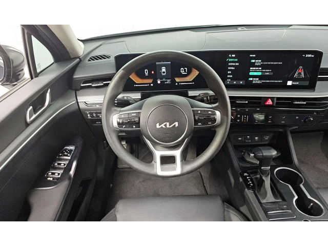 Kia K5 2.0 LPG PRESTIGE * НАЙ-ДОБРА ЦЕНА В БЪЛГАРИЯ* - автомобили, коли, обяви за нови и употребявани 12