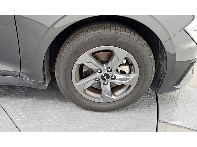 Kia K5 2.0 LPG PRESTIGE * НАЙ-ДОБРА ЦЕНА В БЪЛГАРИЯ* - автомобили, коли, обяви за нови и употребявани 4