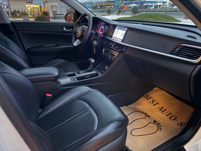 KIA K5 - автомобили, коли, обяви за нови и употребявани 12