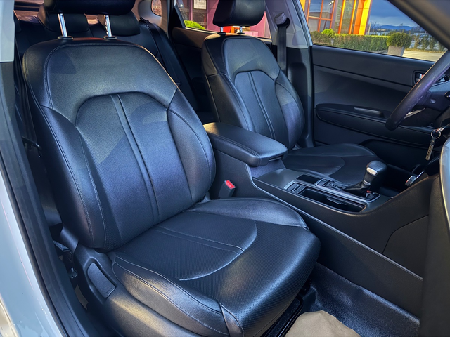 KIA K5 - автомобили, коли, обяви за нови и употребявани 13