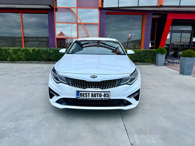 KIA K5 - автомобили, коли, обяви за нови и употребявани 1