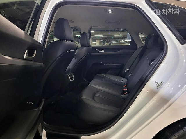 Kia K5 2.0 LPi - ФАБРИЧНО ЛИЗИНГ БЕЗ ПЪРВОНАЧАЛНА ВНОСКА - автомобили, коли, обяви за нови и употребявани 7