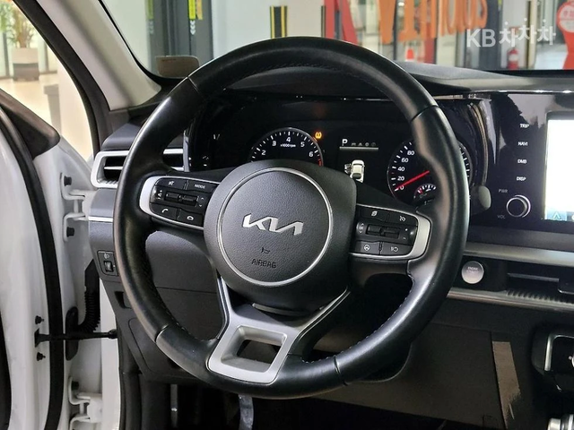 Kia K5 2.0 LPi - ФАБРИЧНО ЛИЗИНГ БЕЗ ПЪРВОНАЧАЛНА ВНОСКА - автомобили, коли, обяви за нови и употребявани 8