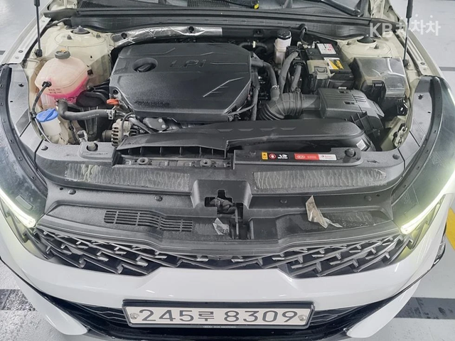 Kia K5 2.0 LPi - ФАБРИЧНО ЛИЗИНГ БЕЗ ПЪРВОНАЧАЛНА ВНОСКА - автомобили, коли, обяви за нови и употребявани 8