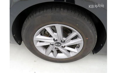 Kia K5 2.0 LPi ФАБРИЧНО ЛИЗИНГ БЕЗ ПЪРВОНАЧАЛНА ВНОСКА - автомобили, коли, обяви за нови и употребявани 11