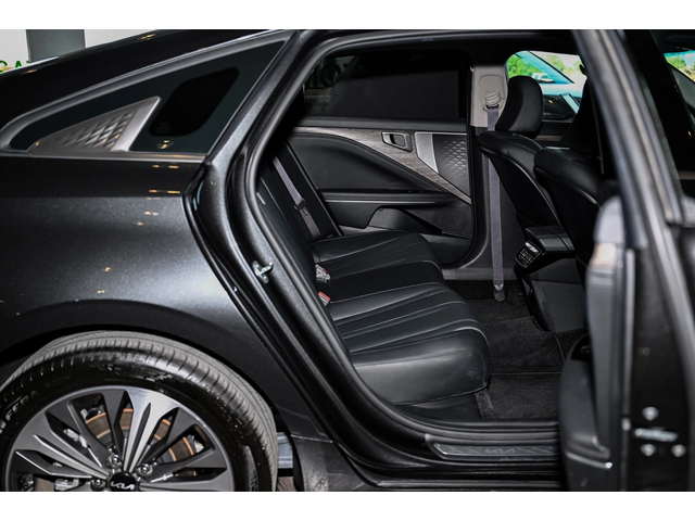 Kia K5 Signature ЛИЗИНГ БЕЗ ПЪРВОНАЧАЛНА ВНОСКА - автомобили, коли, обяви за нови и употребявани 13