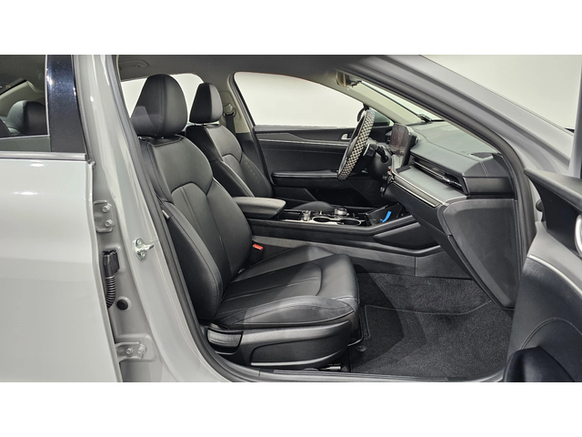 Kia K5 2.0LPI TRENDY autogeorge.com - автомобили, коли, обяви за нови и употребявани 9