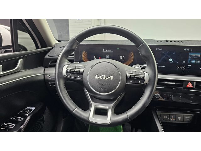 Kia K5 2.0LPI PRESTIGE autogeorge.com - автомобили, коли, обяви за нови и употребявани 11