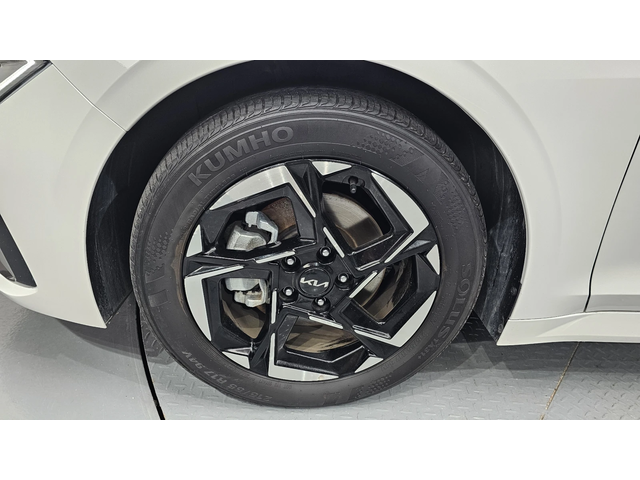 Kia K5 2.0LPI PRESTIGE autogeorge.com - автомобили, коли, обяви за нови и употребявани 4