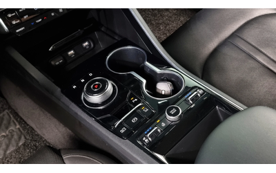 Kia K5 2.0LPI NOBLESSE autogeorge.com - автомобили, коли, обяви за нови и употребявани 7