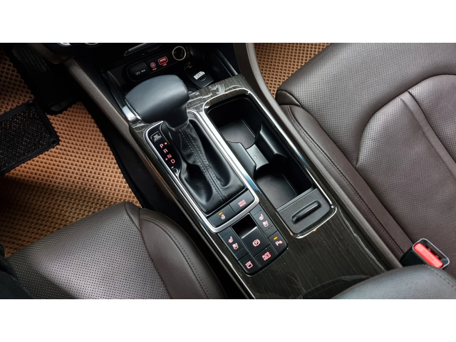 Kia K5 2.0LPI NOBLESSE autogeorge.com - автомобили, коли, обяви за нови и употребявани 8