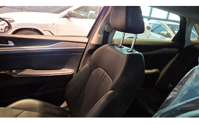 KIA K5 - автомобили, коли, обяви за нови и употребявани 12