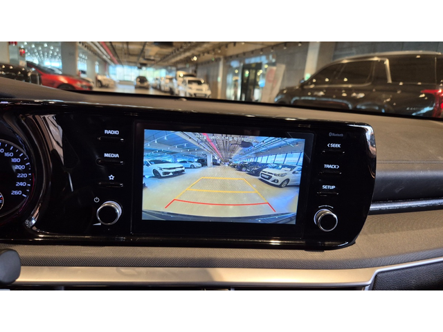 KIA K5 - автомобили, коли, обяви за нови и употребявани 16