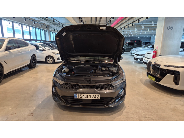 KIA K5 - автомобили, коли, обяви за нови и употребявани 17