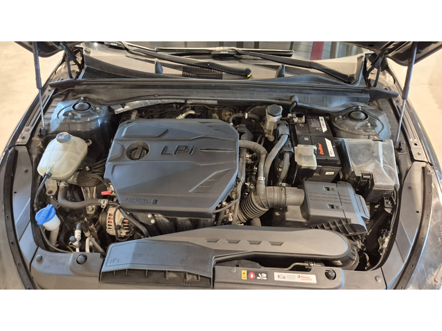 KIA K5 - автомобили, коли, обяви за нови и употребявани 20