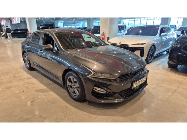 KIA K5 - автомобили, коли, обяви за нови и употребявани 2