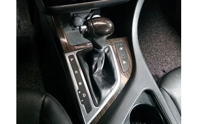 Kia K5 Lpi Luxury - автомобили, коли, обяви за нови и употребявани 8