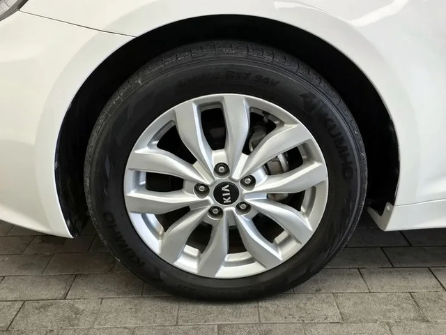 Kia K5 Lpi Prestige - автомобили, коли, обяви за нови и употребявани 4