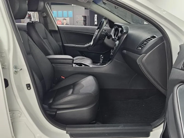 Kia K5 Lpi Deluxe - автомобили, коли, обяви за нови и употребявани 10