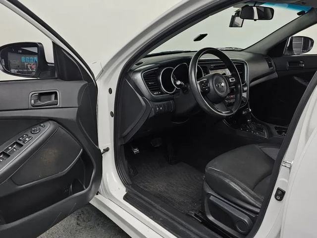 Kia K5 Lpi Deluxe - автомобили, коли, обяви за нови и употребявани 9