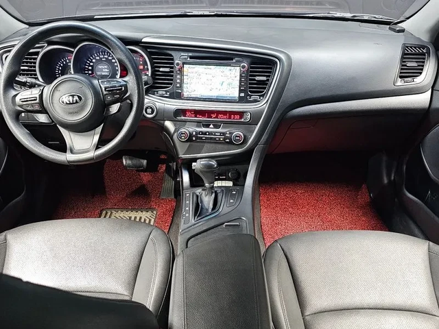 Kia K5 K5 Luxury - автомобили, коли, обяви за нови и употребявани 6