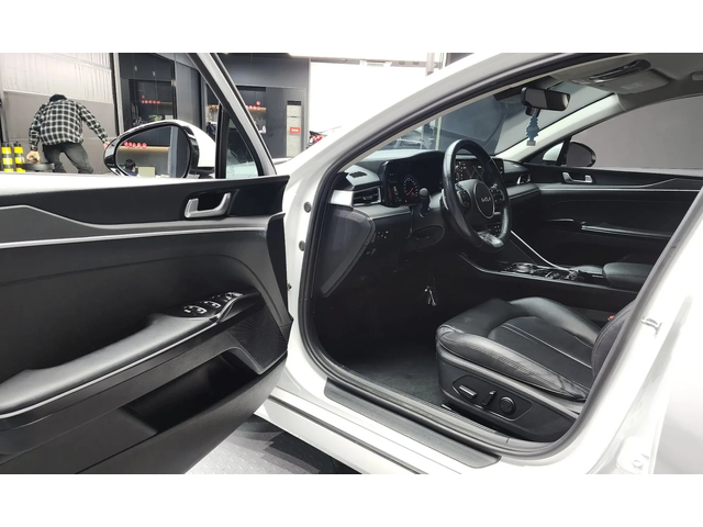 Kia K5 2.0 Lpi - автомобили, коли, обяви за нови и употребявани 8