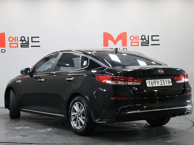 Kia K5 K5 2Nd Generation 2.0 Lpi Rental Car Luxury - автомобили, коли, обяви за нови и употребявани 2