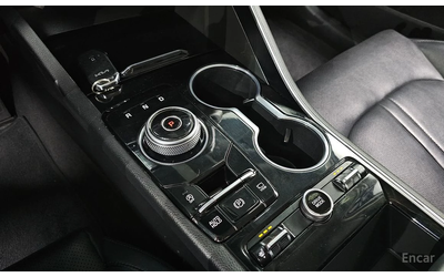 Kia K5 2.0 Trendy* ПОДГРЕВ* LANE ASSIST* CARPLAY* - автомобили, коли, обяви за нови и употребявани 13