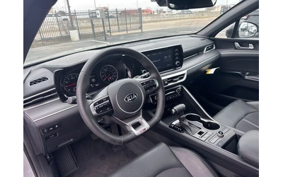 Kia K5 - автомобили, коли, обяви за нови и употребявани 8