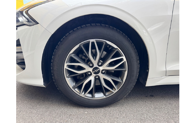 KIA K5 - автомобили, коли, обяви за нови и употребявани 11