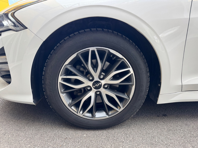 KIA K5 - автомобили, коли, обяви за нови и употребявани 11