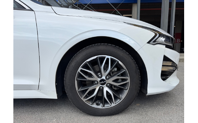 KIA K5 - автомобили, коли, обяви за нови и употребявани 14
