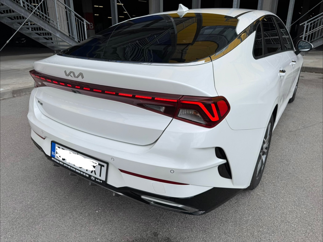 KIA K5 - автомобили, коли, обяви за нови и употребявани 3